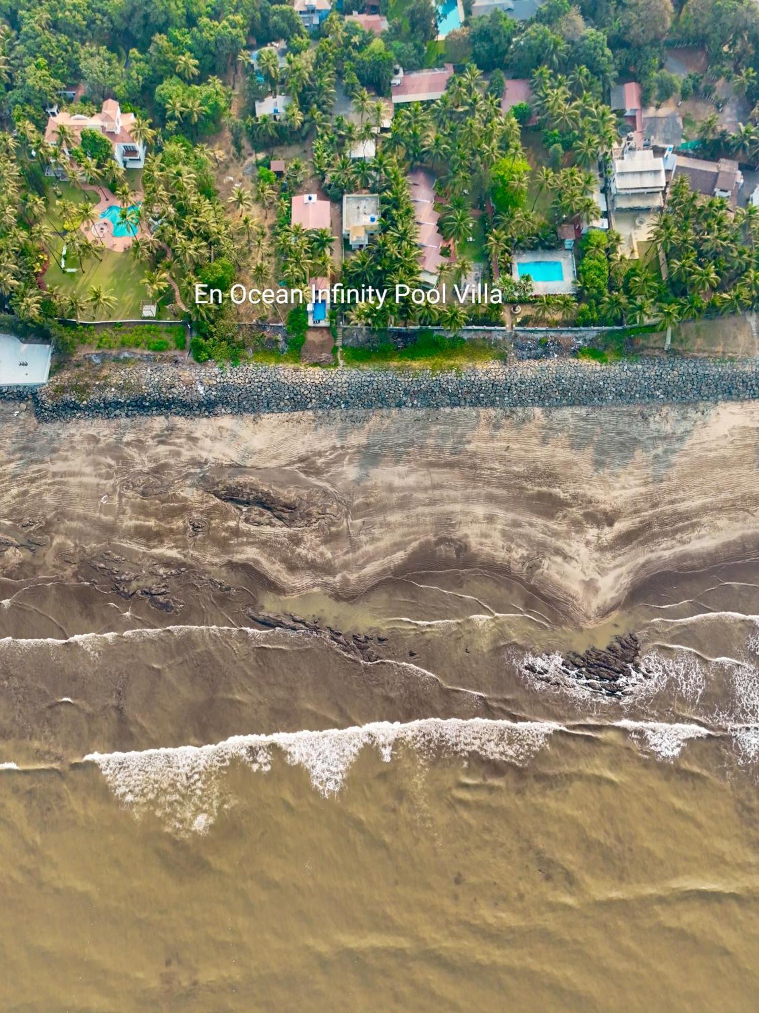 En Ocean Infinity Pool Villa Overlooking Sea ,Beach Touch Alibag Bagian luar foto