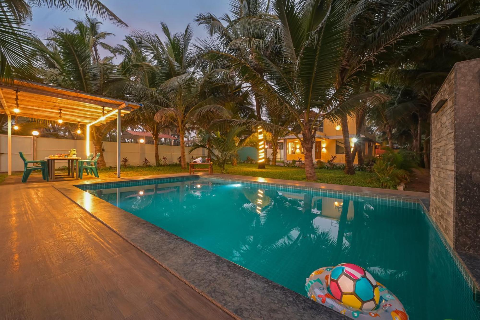 En Ocean Infinity Pool Villa Overlooking Sea ,Beach Touch Alibag Bagian luar foto
