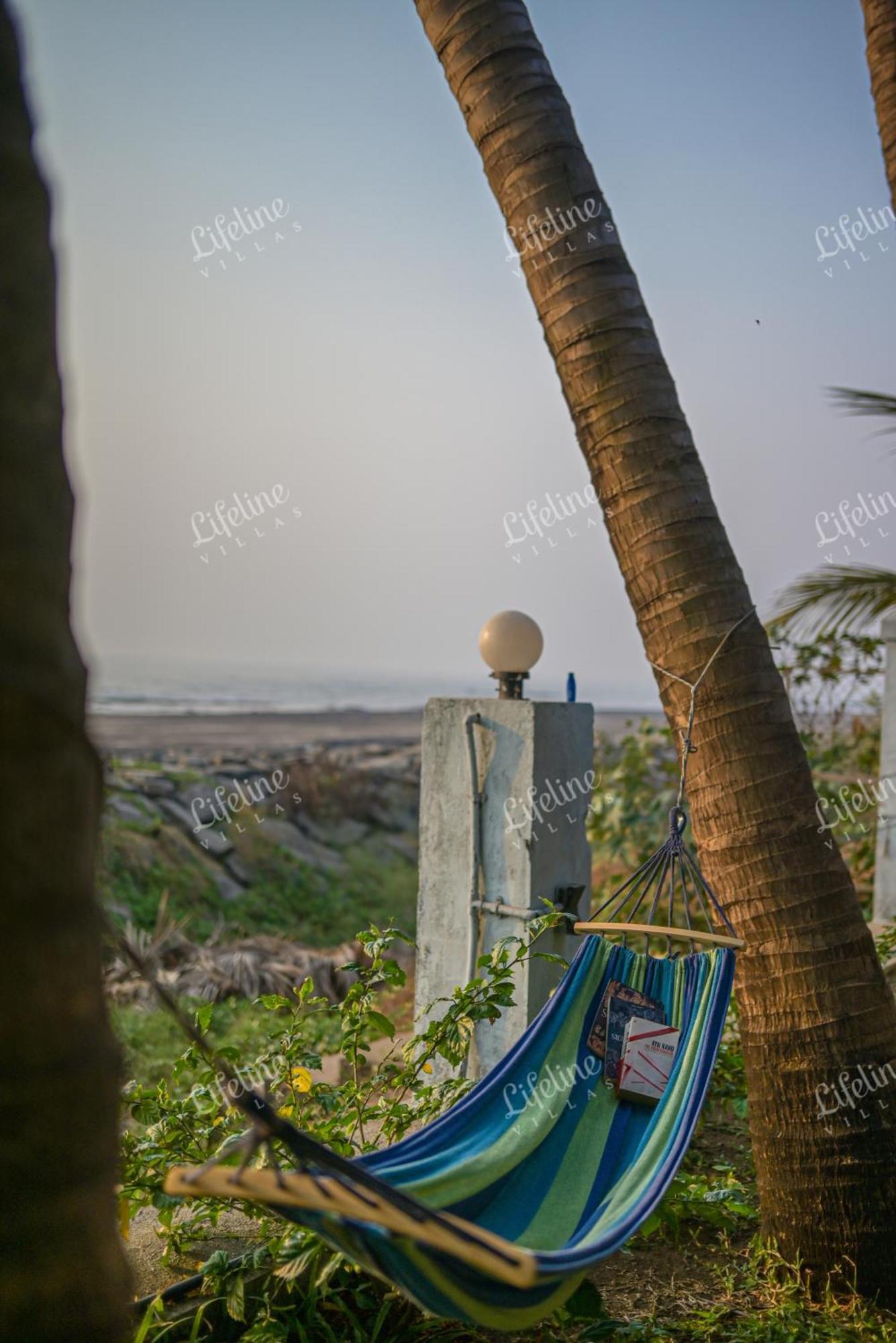 En Ocean Infinity Pool Villa Overlooking Sea ,Beach Touch Alibag Bagian luar foto